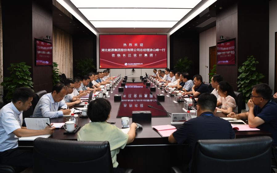 座谈会现场（摄影：牟令）